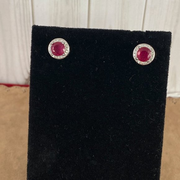 Elegant Round Faceted 6.5mm Nice 3/5 Carat Each Red Ruby Earrings - Picture 5 of 7
